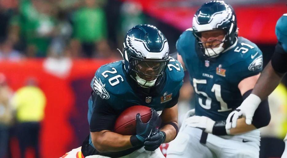 Eagles Superstar RB Saquon Barkley Gave Each Of His Offensive Linemen The Slickest Gift Ever Following Super Bowl 59 Victory Over Chiefs