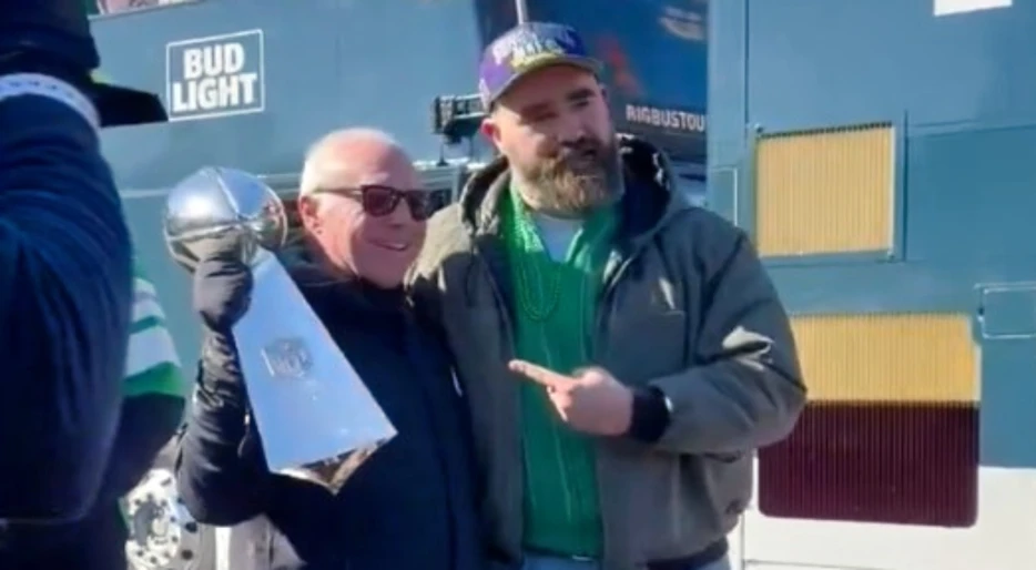 “He’s B*TT Hurt, Tired Of The Kelce’s”: Social Media Is Angry That Jason Kelce Is At The Eagles Super Bowl Parade After Some Of His Recent Comments (VIDEO)