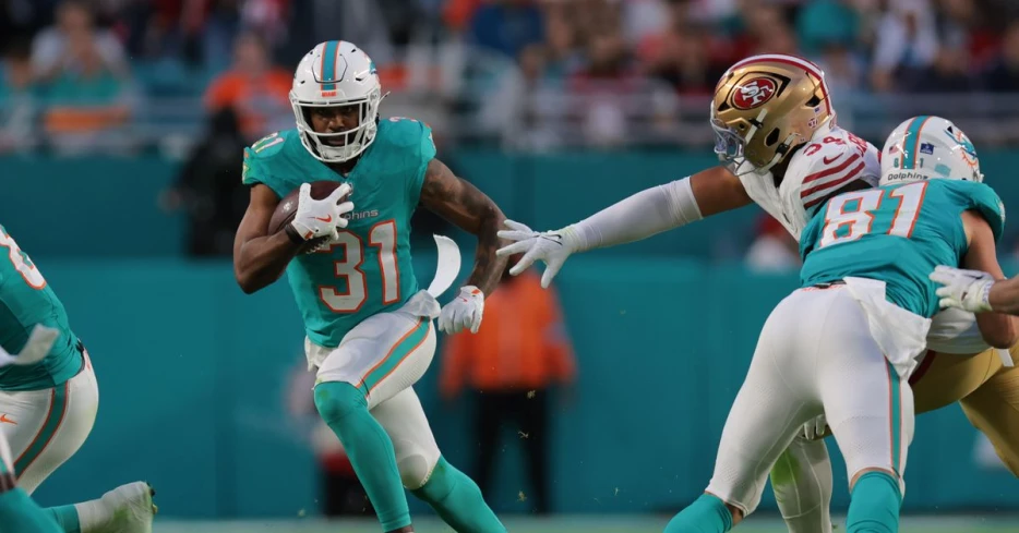 Miami Dolphins parting ways with running back Raheem Mostert