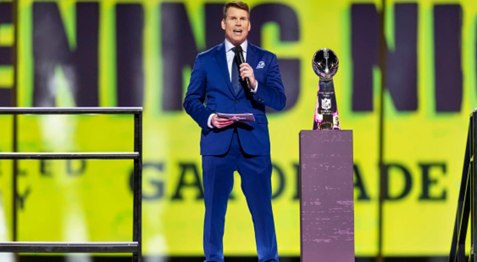 REPORT: Scott Hanson Could Be Done With “NFL RedZone” As He Begins Negotiations With Another Popular Network