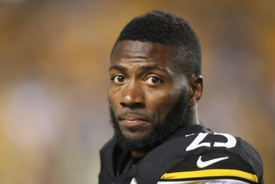 Steelers legendary safety makes surprise cameo in new Cobra Kai season