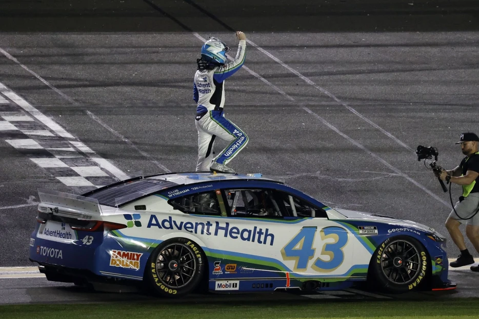 “You Robbed [Erik] Jones” – NASCAR Fans Outraged Over Controversial Call At Daytona Duel