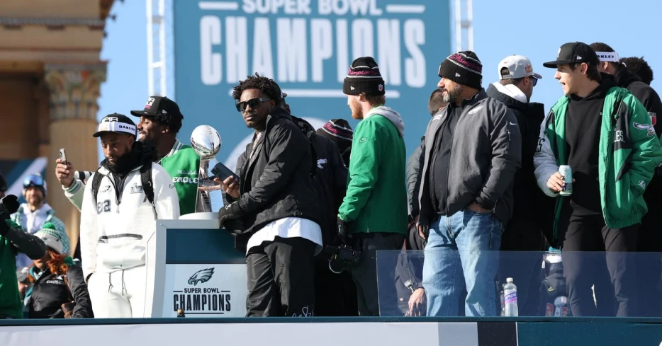 10 best moments from the Eagles’ Super Bowl parade