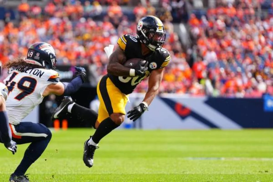 Jaylen Warren's mediocre season complicates Steelers RB situation