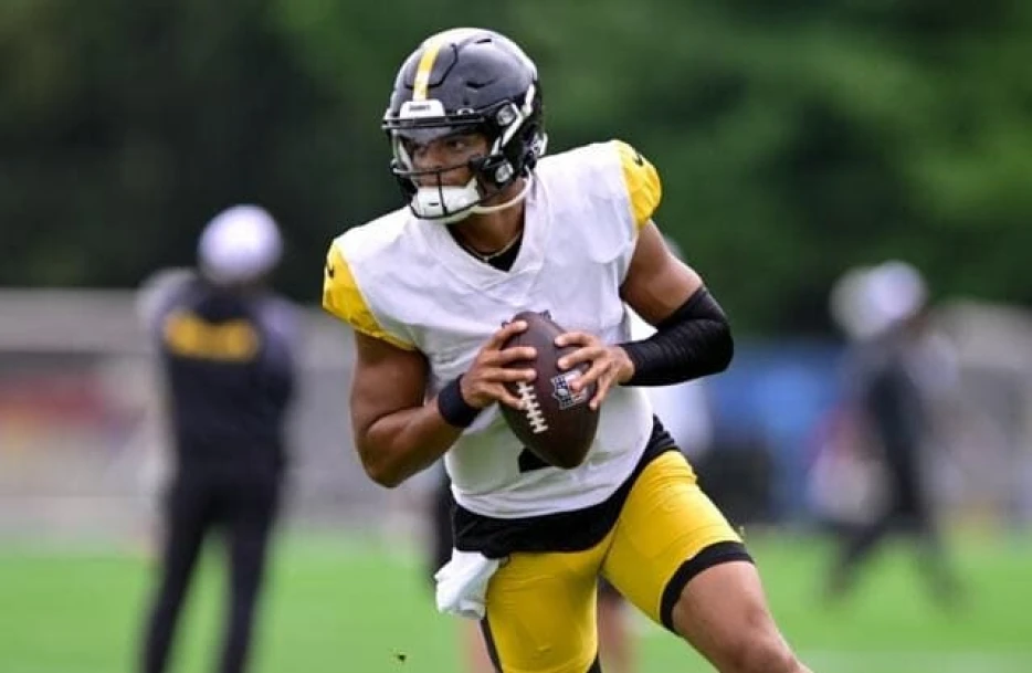 Justin Fields Has One Demand to Return to Steelers