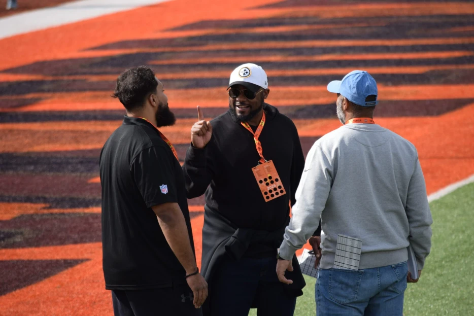 UCLA Edge Rusher Reveals Conversation with Steelers HC Mike Tomlin at Senior Bowl