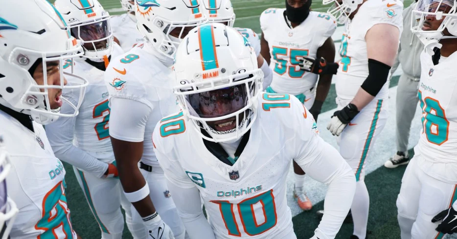 Will the Dolphins be making any trades - The Splash Zone 2/15/25