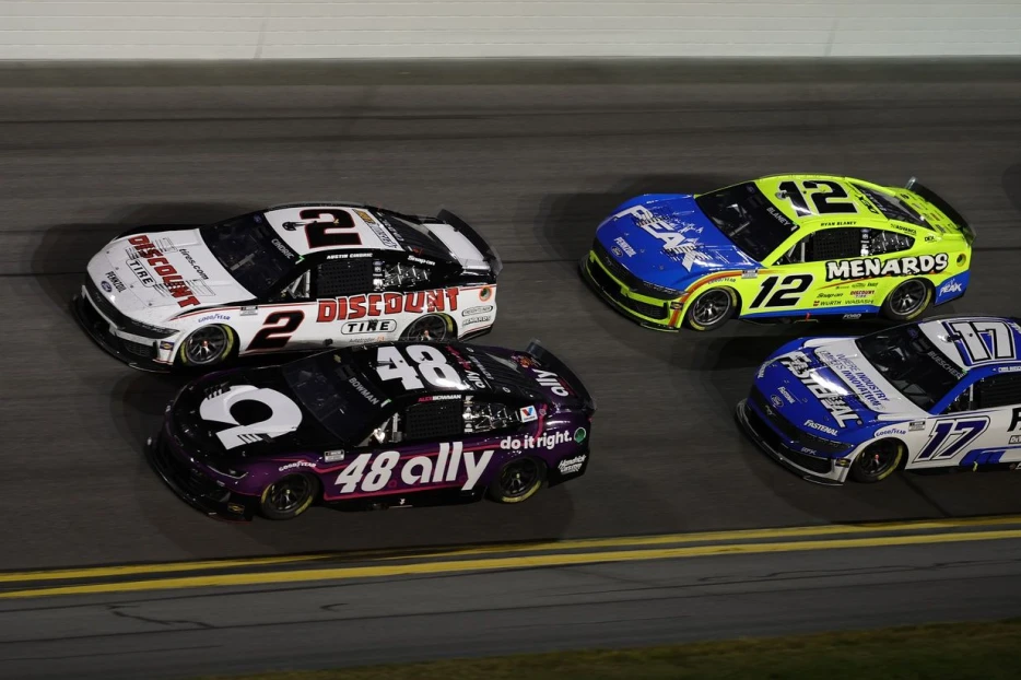 NASCAR Cup Series’ Alex Bowman Challenges for Daytona 500 Title, Falls Short in Backup Car