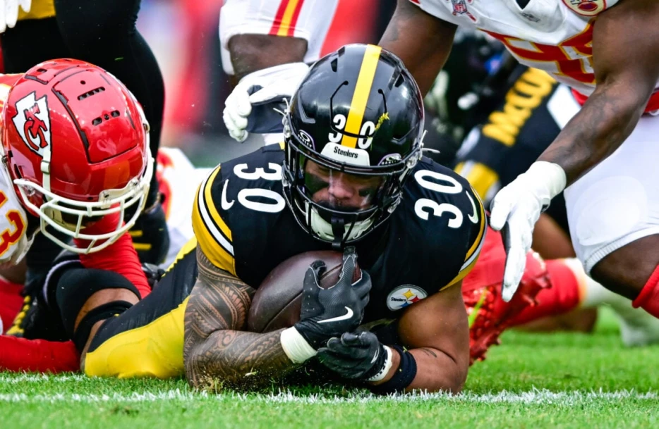 Steelers’ Plan Revealed for Free-Agent RB Jaylen Warren