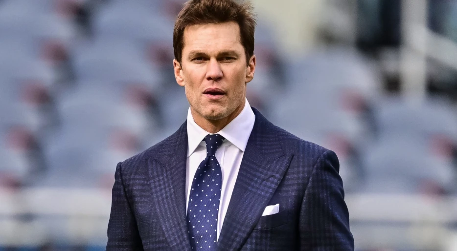 Tom Brady Taking Heat For “Lack Of Respect” After Making Significant Change To His Autograph