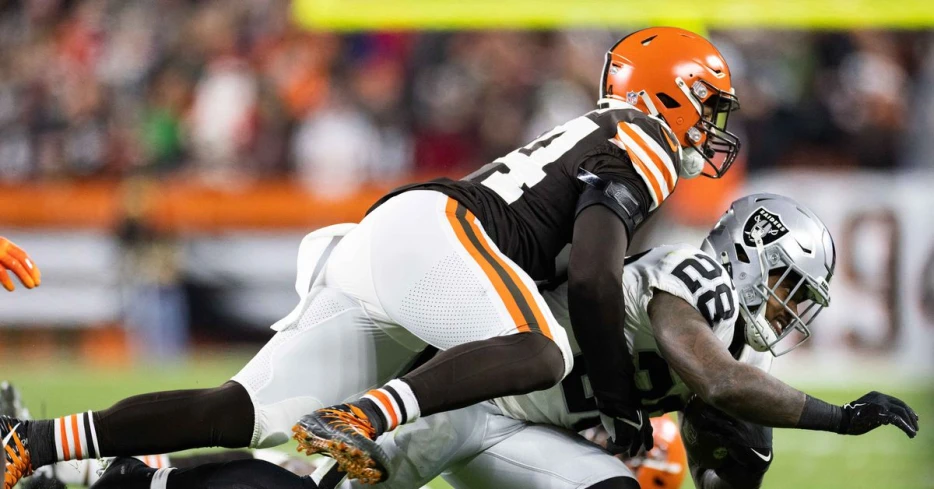 Former Browns linebacker released, hits NFL free agency early