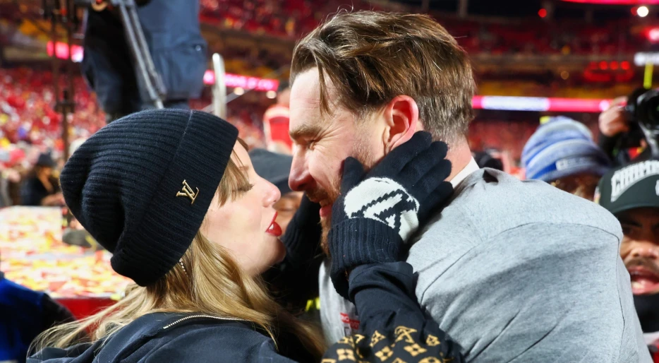 REPORT: Details Emerge On The $140,000 Gifts Travis Kelce Bought Taylor Swift For Valentine’s Day