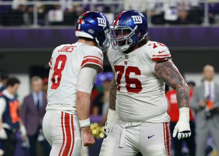 Ex-Giant Jon Feliciano announces retirement from football