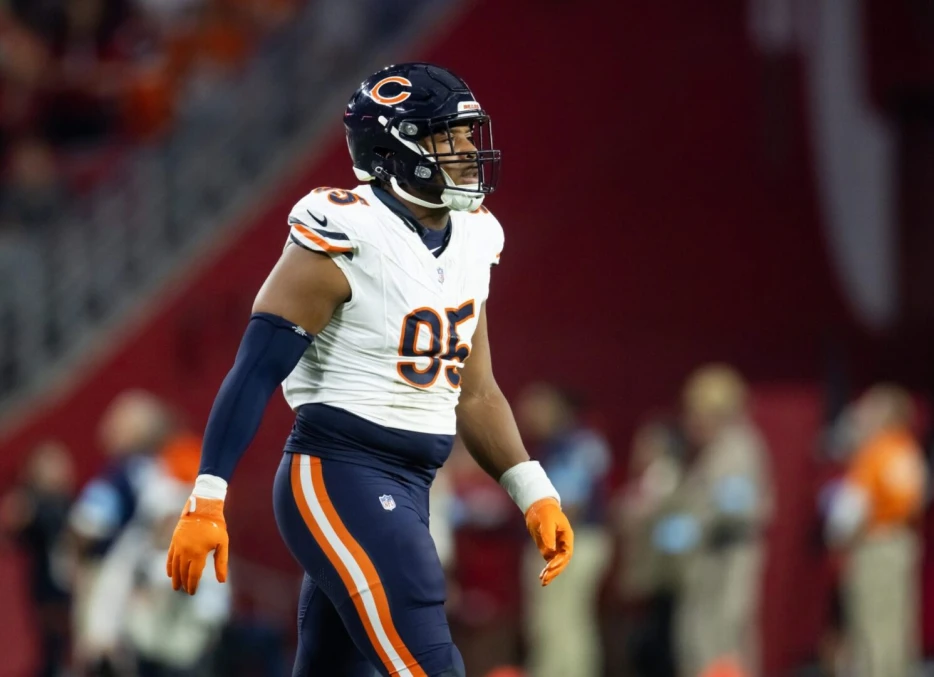 Bears Releasing DE DeMarcus Walker