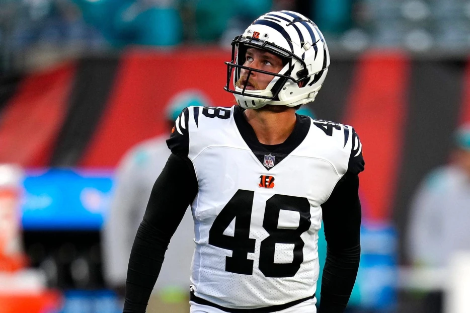 Bengals Sign LS Cal Adomitis To One-Year Extension