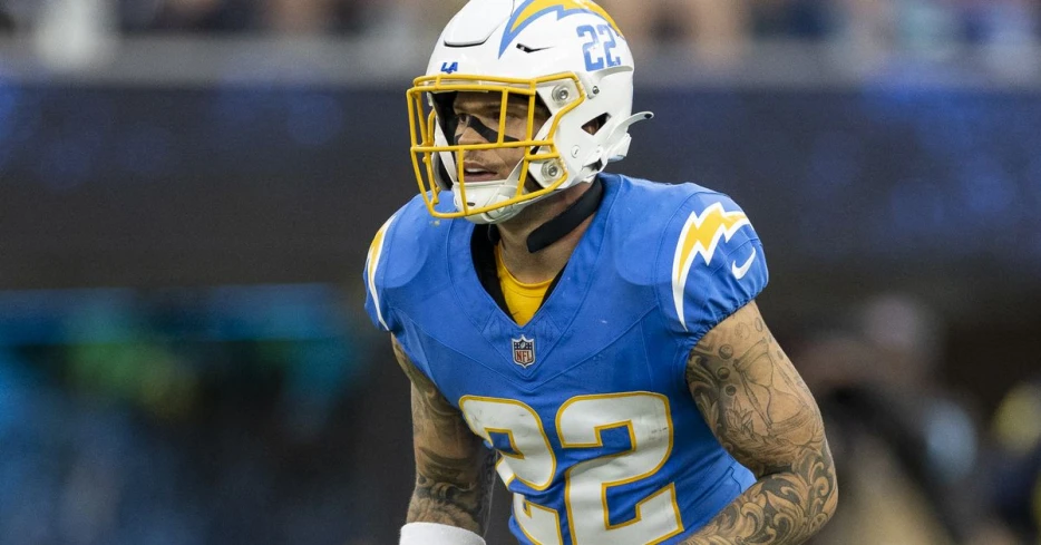 Chargers agree to terms with S Elijah Molden on new 3-year deal