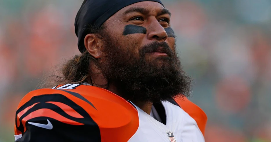 Former Bengals star Domata Peko set to join Deion Sanders’ staff at Colorado