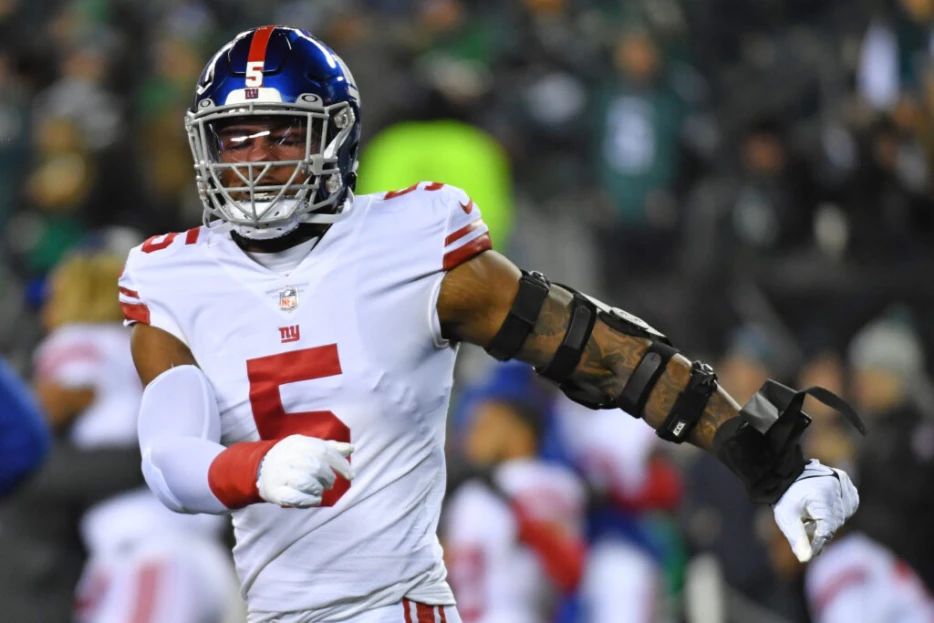 Giants' Kayvon Thibodeaux plans to attack 2025 with a 'gold jacket' mentality