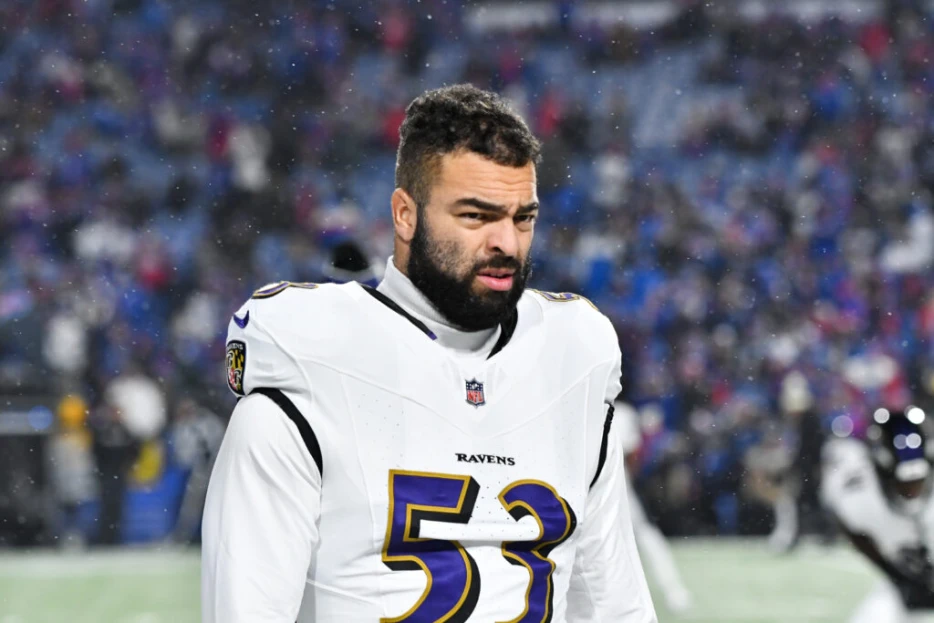 Ravens’ Kyle Van Noy Plans To Play In 2025