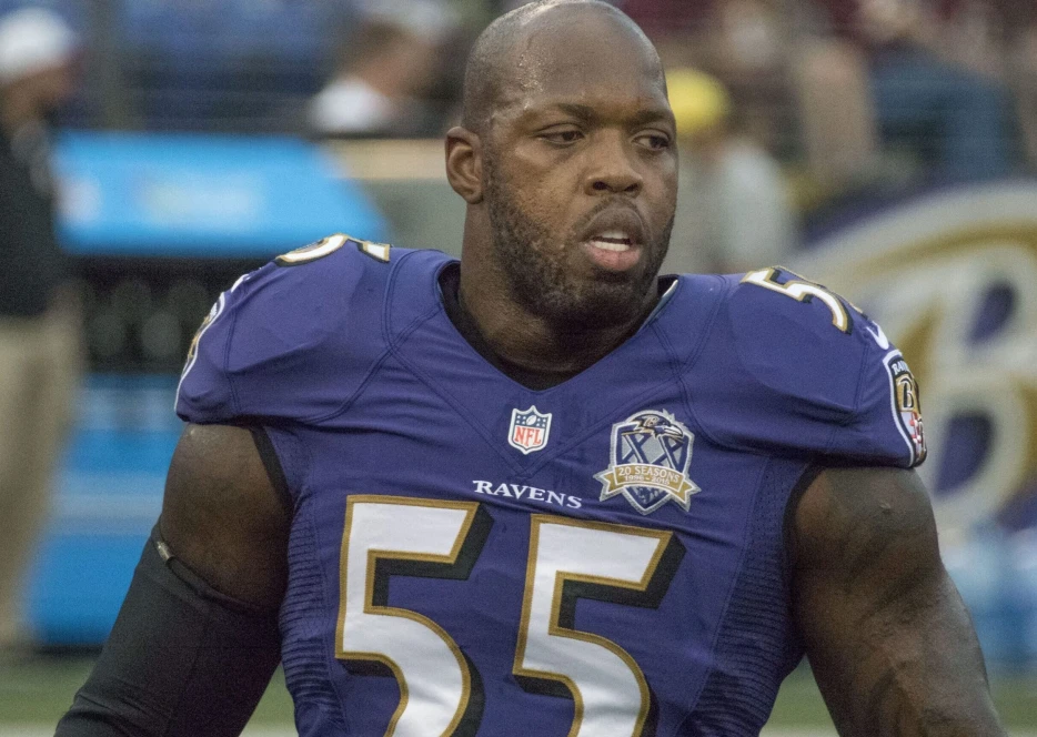 Ravens Legend Pleads Guilty to Criminal Charge after ‘Threatening to Kill Man at Starbucks’