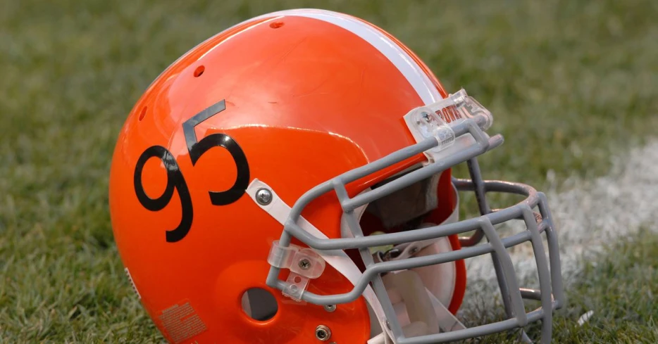 Report of new Browns alternate helmet leads to some interesting fan-created options