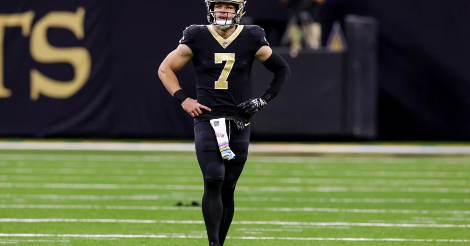 Pre-Snap Reads 2/24: Should Seahawks be interested in Taysom Hill?