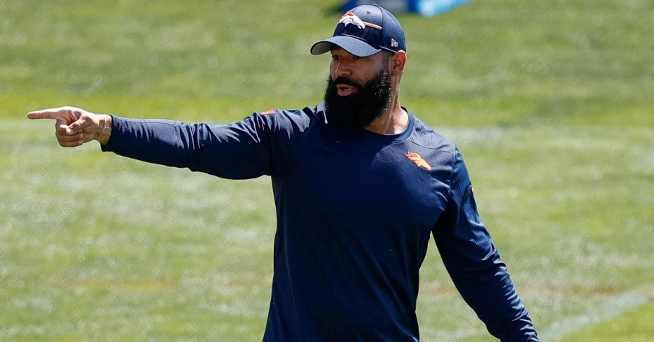 Report: Broncos outside linebacker coach Michael Wilhoite has been arrested