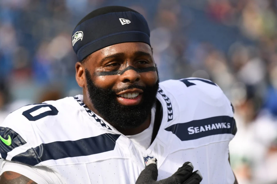 Longtime OL Jason Peters Retiring To Join Seahawks Front Office