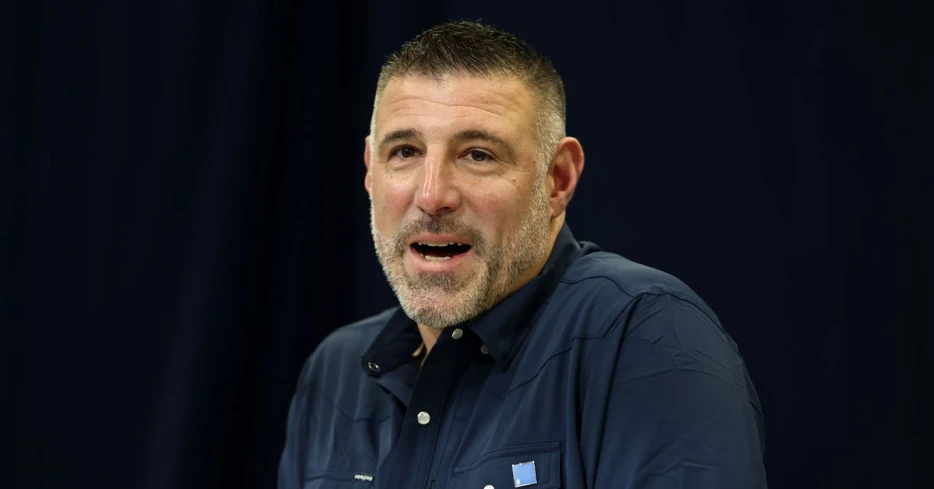 Mike Vrabel gives insight into Patriots’ decision-making hierarchy ahead of free agency, draft