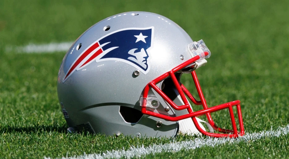 New England Patriots Reportedly “Toying” With Idea Of Blockbuster Trade Involving Big-Named QB