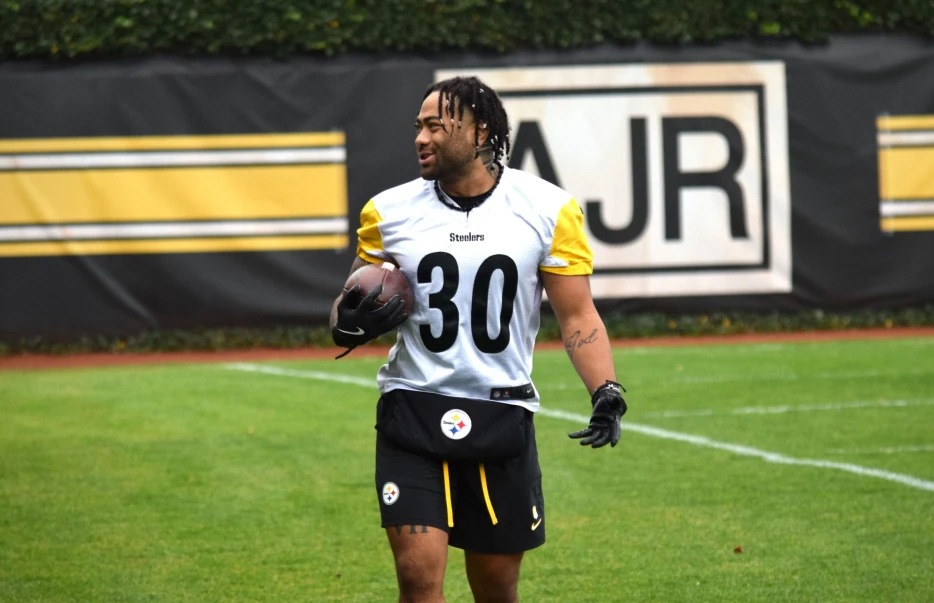 Omar Khan Reveals Steelers Plans for Jaylen Warren