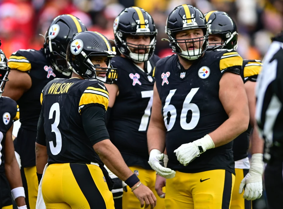 Steelers GM Gives Vote of Confidence to Young Offensive Lineman