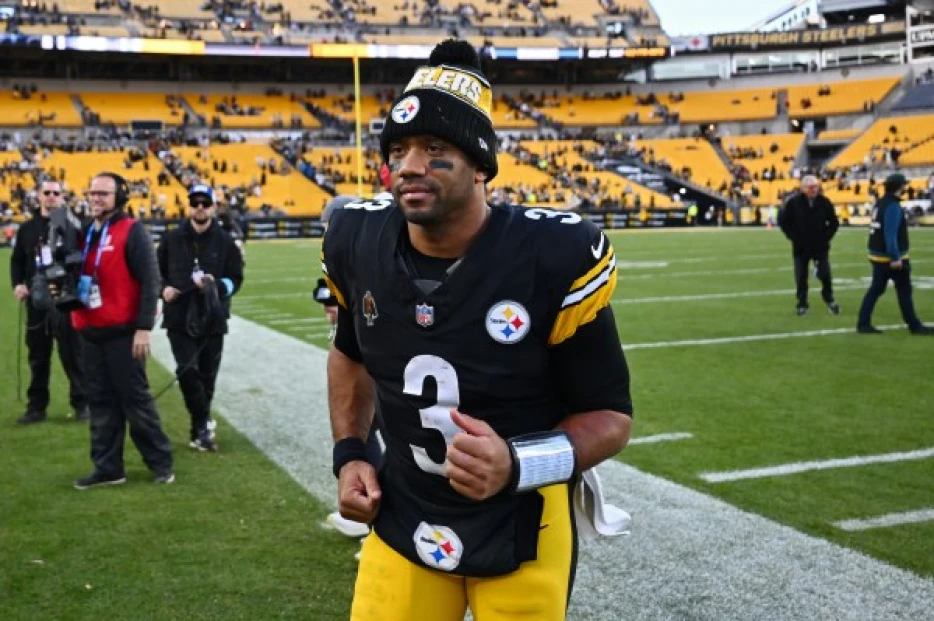 What will the Steelers pay to re-sign Russell Wilson in 2025 offseason?