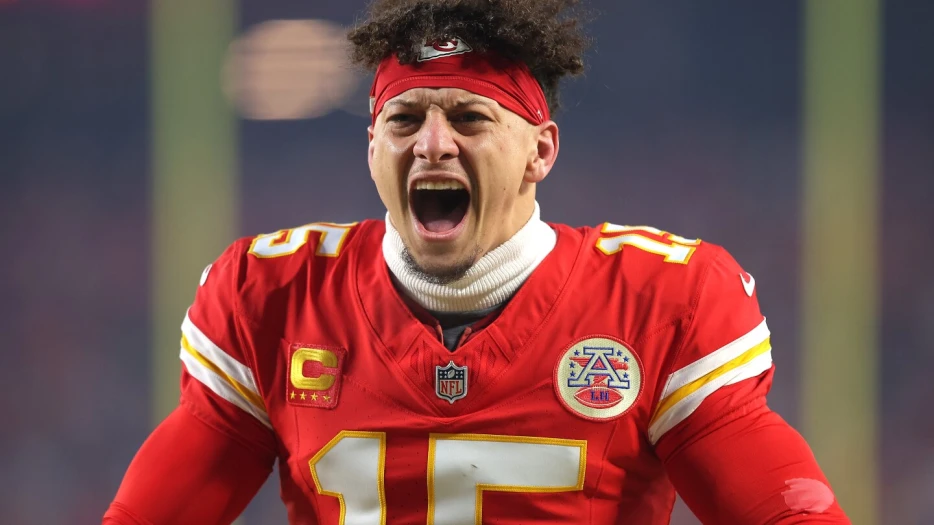 Chiefs open as 1.5-point favorites over Eagles in Super Bowl LIX