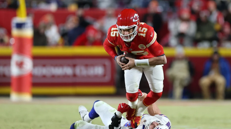 Chiefs regain lead 29-22 on Patrick Mahomes' run, 2-point conversion