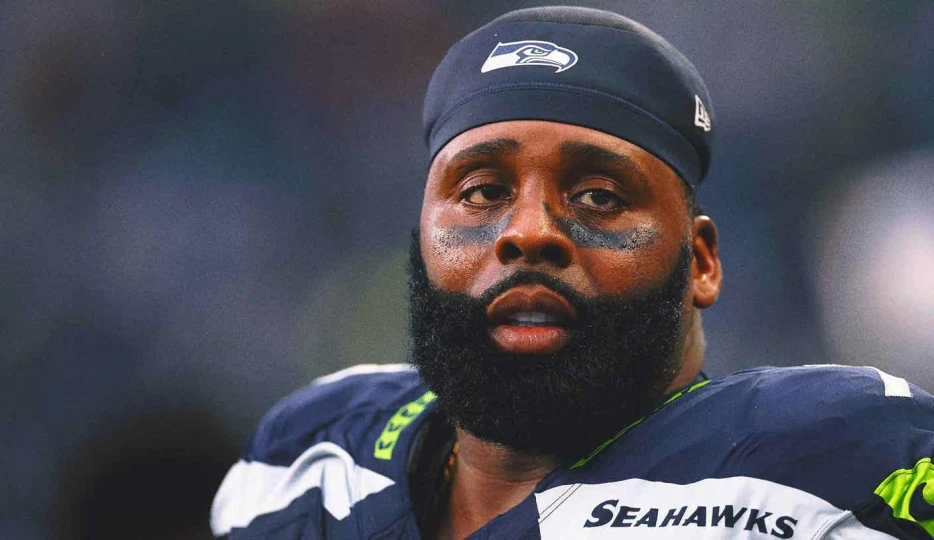 NFL OT Jason Peters retires after 21 seasons, moves on to Seahawks front office