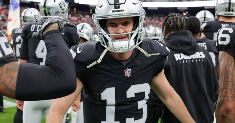 Silver Minings: Former Raiders WR Hunter Renfrow signs with the Panthers