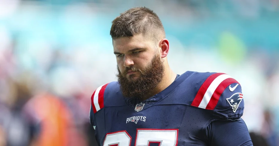 Jake Andrews among 3 players claimed off waivers from Patriots