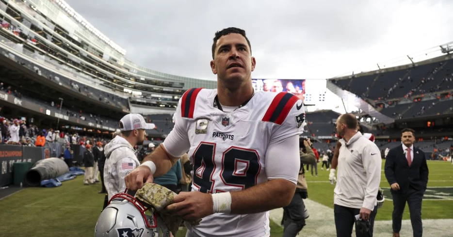 Patriots release long snapper Joe Cardona after 10 seasons