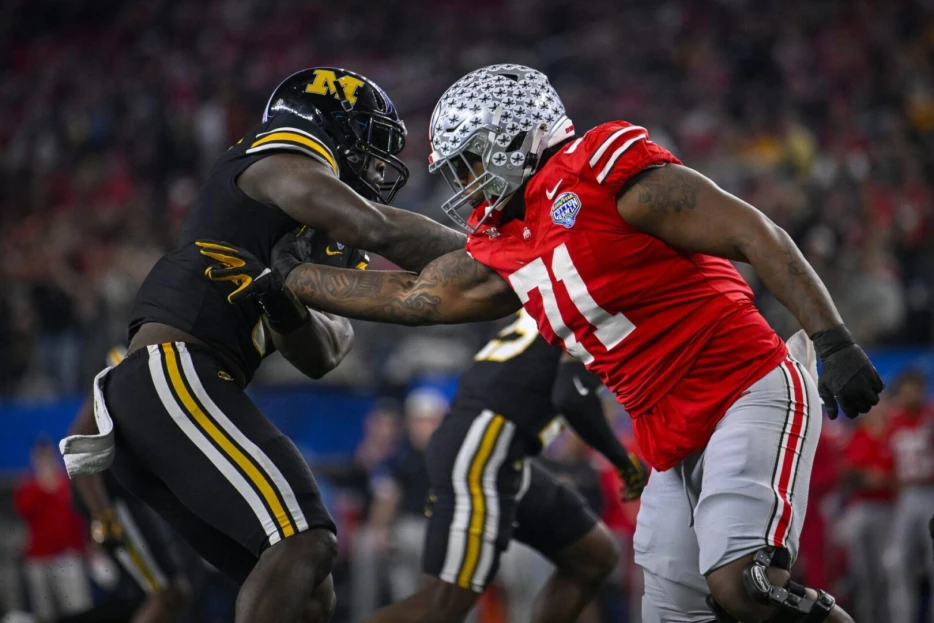 AFC Notes: Elijah Molden, Josh Simmons, Broncos, Chargers, Chiefs