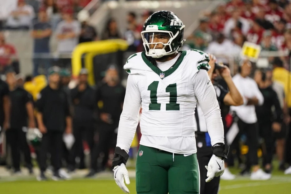 Jets Picking Up Fifth-Year Option Of DE Jermaine Johnson