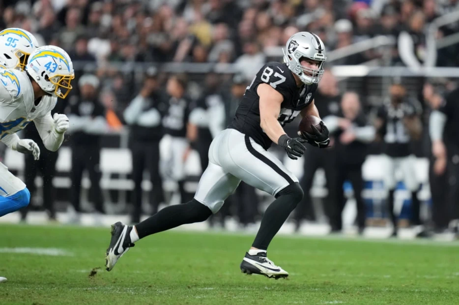 NFL Draft aftermath pushes five Las Vegas Raiders to trading block in roster survival fight