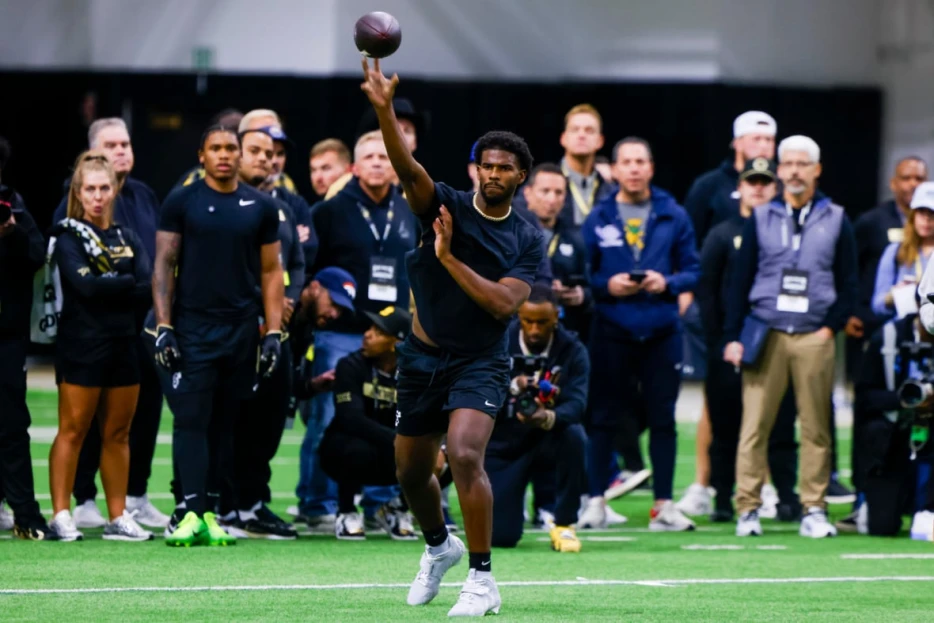 Shedeur Sanders shows off $1 million inside Louis Vuitton cases at swanky draft party