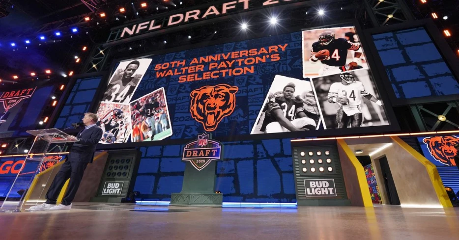 The Bear’s Den, April 30, 2025