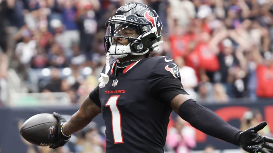 Drake Maye Gushes About Chance To Throw Passes To Pro Bowl Wideout