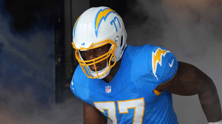 Chargers make intriguing move on former first round pick