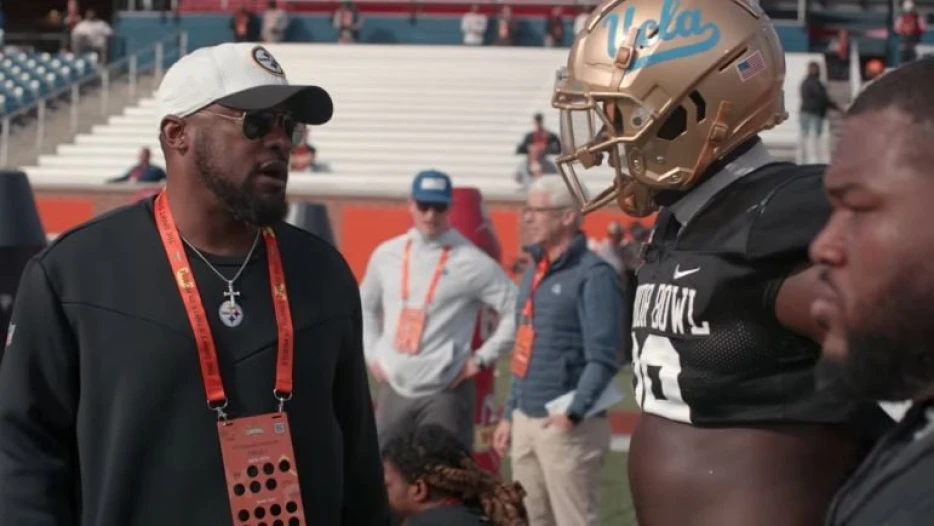 Watch: Mike Tomlin’s Senior Bowl Conversation With EDGE Rusher Prospect