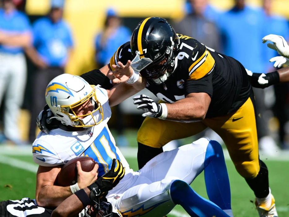 Steelers Daily News &amp; Links: Cam Heyward in Ireland; Antonio Brown Gets Called Out