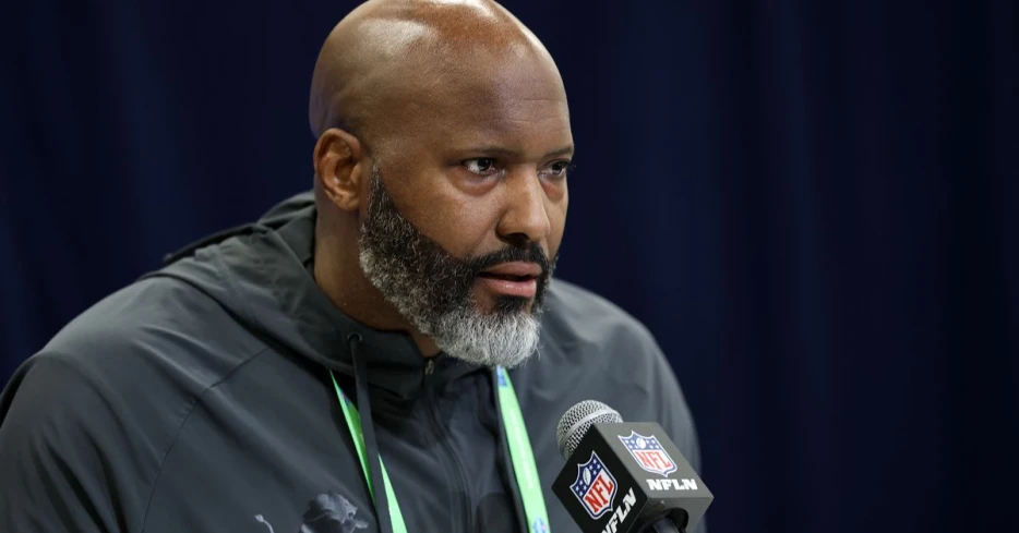 Video reveals Detroit Lions received trade-down call in 1st round