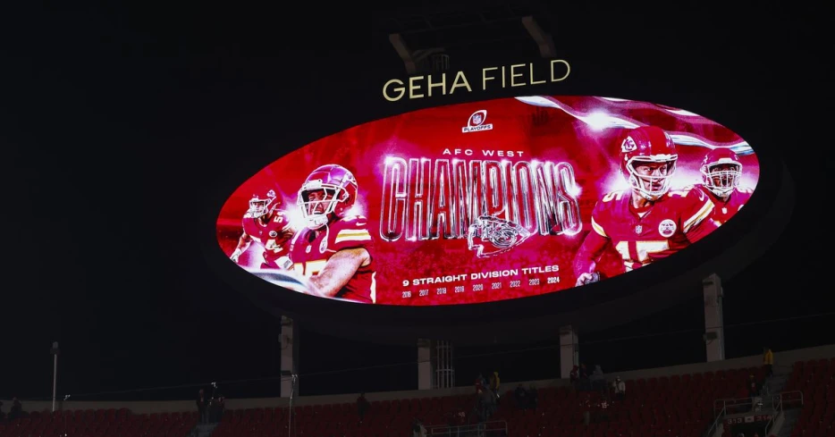 Arrowheadlines: Based on the offseason, apparently the Chiefs’ reign of the AFC West is coming to an end